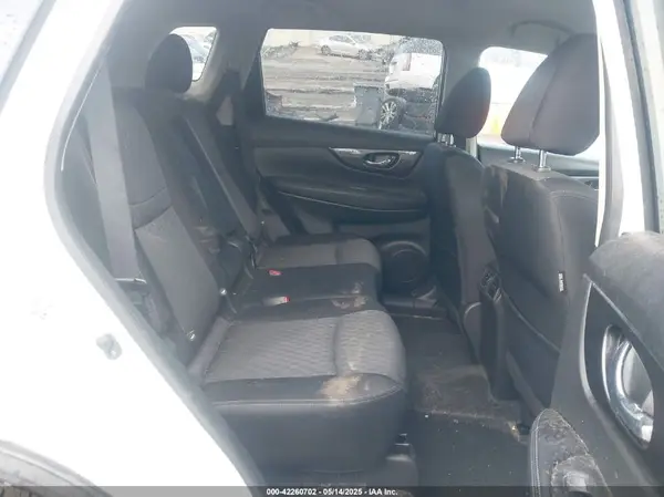 JN8AT2MT6JW455904 2018 NISSAN ROGUE - Image 8