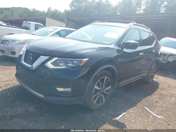 JN8AT2MT6JW456230 2018 NISSAN ROGUE - Image 2