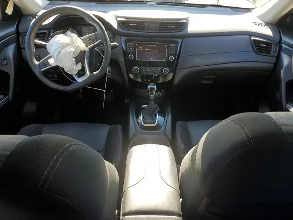 JN8AT2MT6JW457166 2018 NISSAN ROGUE - Image 8