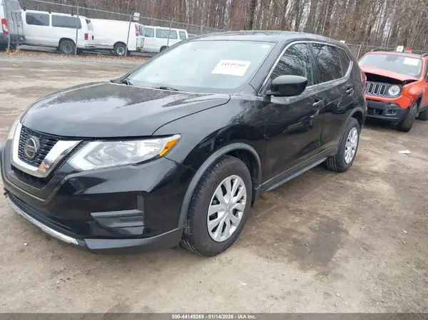 JN8AT2MT6JW457670 2018 NISSAN ROGUE - Image 2
