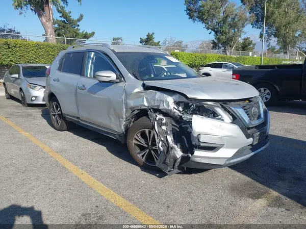 JN8AT2MT6JW458950 2018 NISSAN ROGUE - Image 1