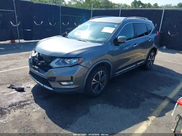 JN8AT2MT6JW460763 2018 NISSAN ROGUE - Image 2