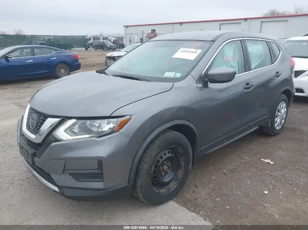 JN8AT2MT6JW460990 2018 NISSAN ROGUE - Image 2