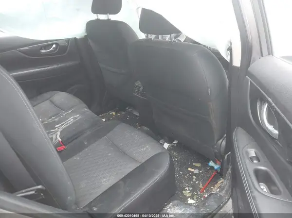 JN8AT2MT6JW460990 2018 NISSAN ROGUE - Image 8