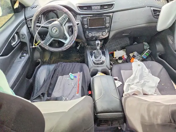 JN8AT2MT6JW464473 2018 NISSAN ROGUE - Image 8