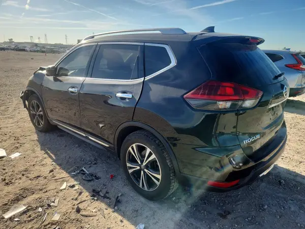 JN8AT2MT6JW464649 2018 NISSAN ROGUE - Image 2