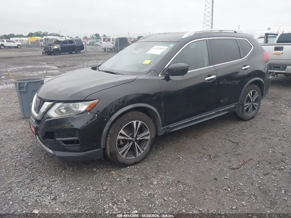 JN8AT2MT6JW464652 2018 NISSAN ROGUE - Image 2