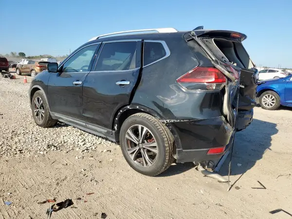 JN8AT2MT6JW464831 2018 NISSAN ROGUE - Image 2