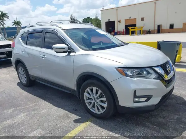 JN8AT2MT6JW469091 2018 NISSAN ROGUE - Image 1