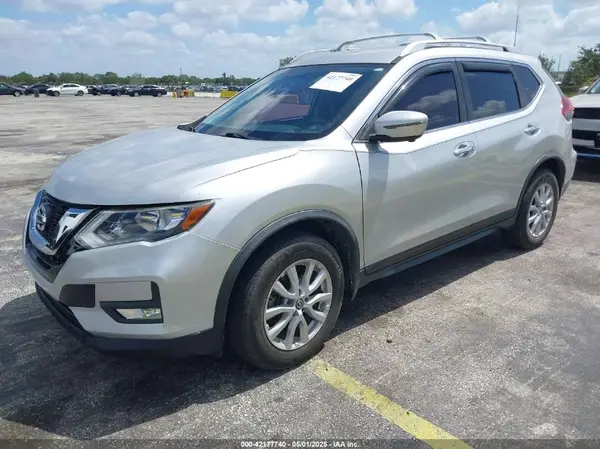 JN8AT2MT6JW469091 2018 NISSAN ROGUE - Image 2