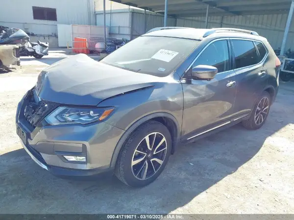 JN8AT2MT6JW469253 2018 NISSAN ROGUE - Image 2