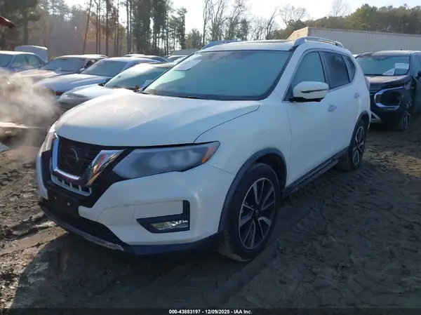 JN8AT2MT6JW485274 2018 NISSAN ROGUE - Image 2