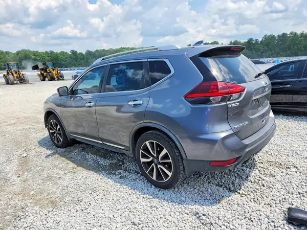 JN8AT2MT6JW485503 2018 NISSAN ROGUE - Image 2