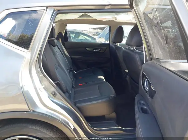 JN8AT2MT6JW487249 2018 NISSAN ROGUE - Image 8