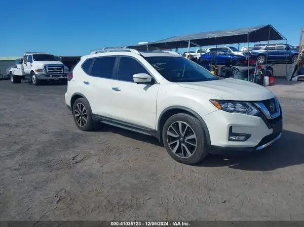 JN8AT2MT6JW488773 2018 NISSAN ROGUE - Image 1