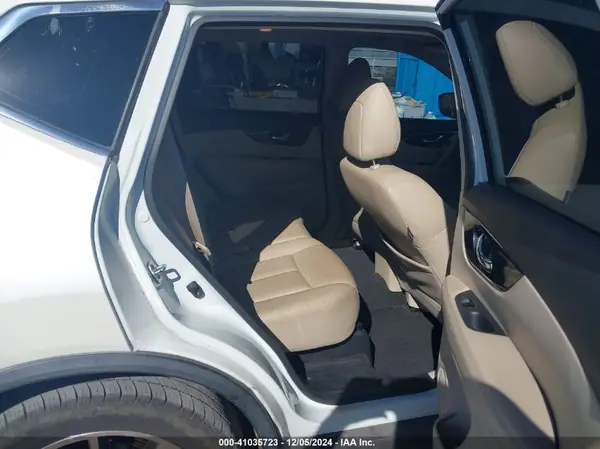 JN8AT2MT6JW488773 2018 NISSAN ROGUE - Image 8