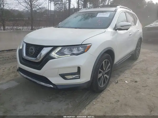 JN8AT2MT6JW489258 2018 NISSAN ROGUE - Image 2