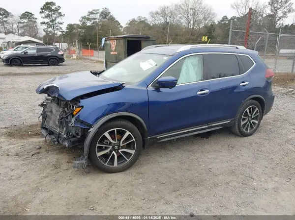 JN8AT2MT6JW490507 2018 NISSAN ROGUE - Image 2