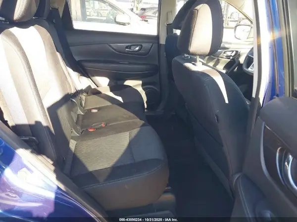 JN8AT2MT6JW491429 2018 NISSAN ROGUE - Image 8