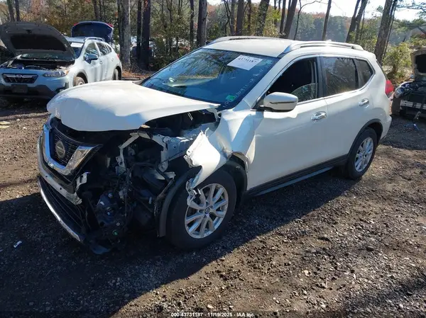 JN8AT2MT6KW252982 2019 NISSAN ROGUE - Image 2