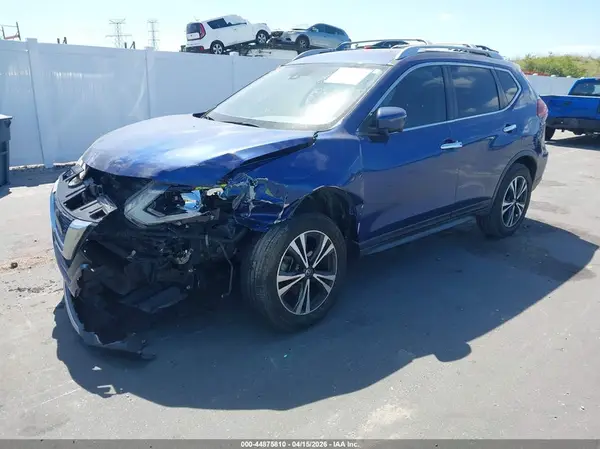 JN8AT2MT6KW254408 2019 NISSAN ROGUE - Image 2
