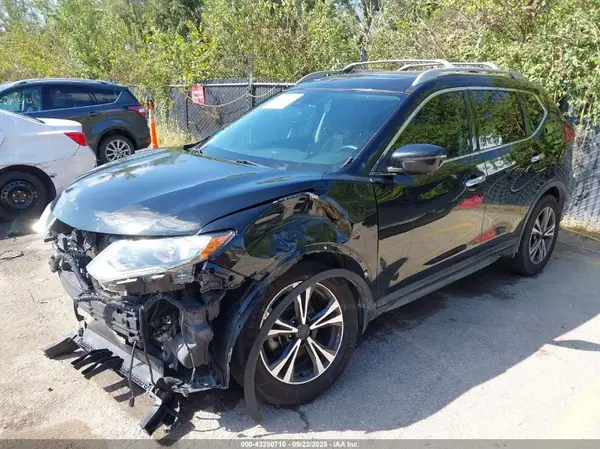 JN8AT2MT6KW258295 2019 NISSAN ROGUE - Image 2
