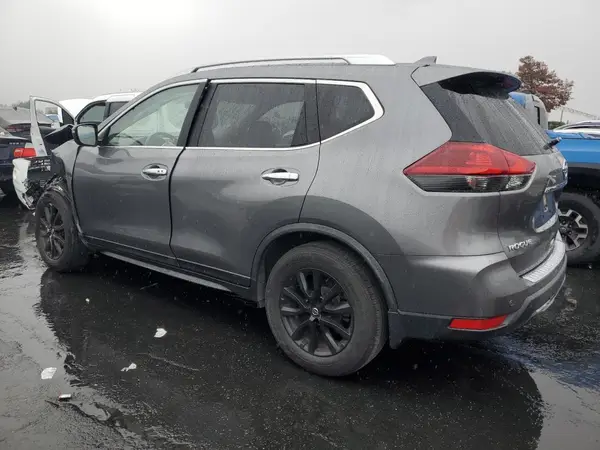 JN8AT2MT6KW260323 2019 NISSAN ROGUE - Image 2