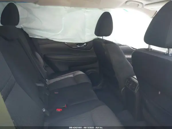 JN8AT2MT6KW262766 2019 NISSAN ROGUE - Image 8