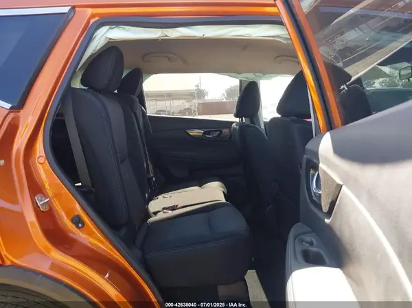 JN8AT2MT6KW264789 2019 NISSAN ROGUE - Image 8