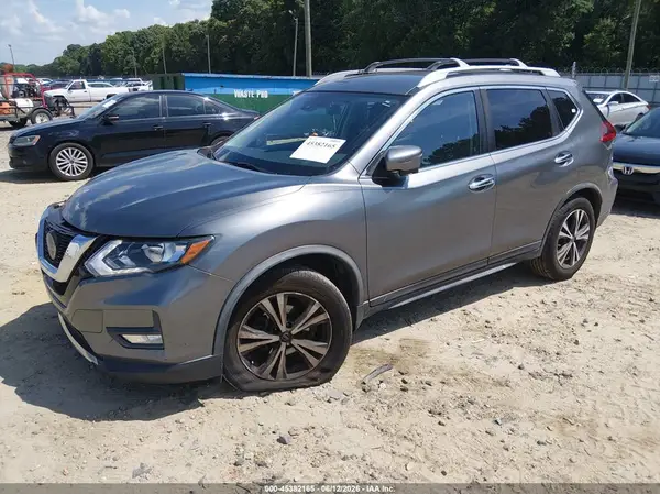 JN8AT2MT6KW267711 2019 NISSAN ROGUE - Image 2
