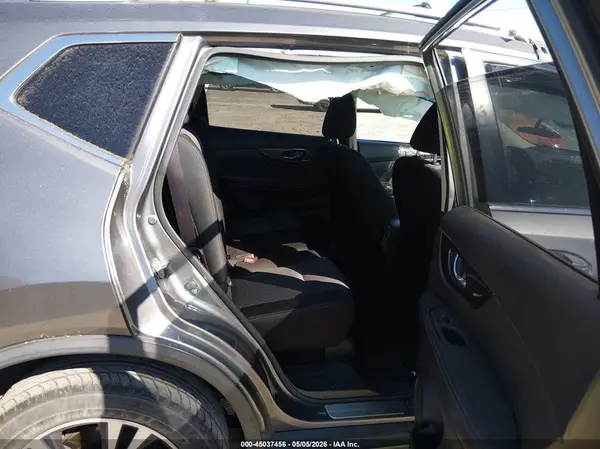 JN8AT2MT6KW268616 2019 NISSAN ROGUE - Image 8