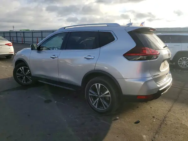 JN8AT2MT6KW500230 2019 NISSAN ROGUE - Image 2