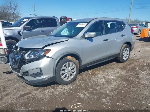 JN8AT2MT6KW500521 2019 NISSAN ROGUE - Image 2