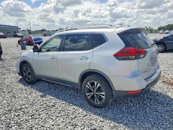 JN8AT2MT6KW502821 2019 NISSAN ROGUE - Image 2