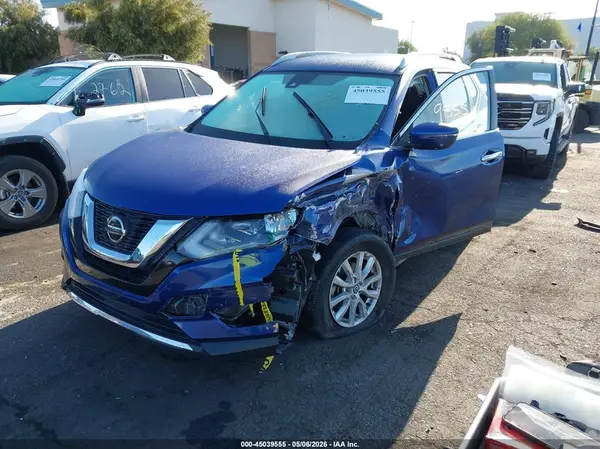 JN8AT2MT6KW504276 2019 NISSAN ROGUE - Image 2
