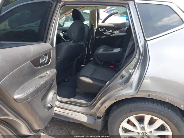 JN8AT2MT6KW504343 2019 NISSAN ROGUE - Image 8