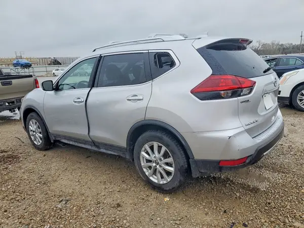 JN8AT2MT6LW000635 2020 NISSAN ROGUE - Image 2