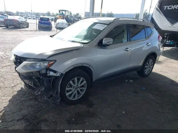 JN8AT2MT6LW012669 2020 NISSAN ROGUE - Image 2