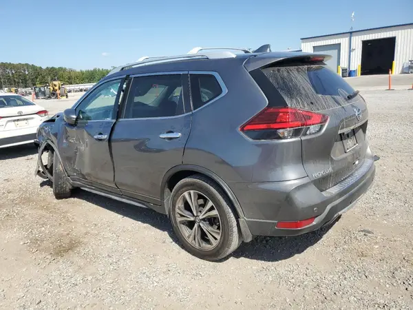 JN8AT2MT6LW013983 2020 NISSAN ROGUE - Image 2