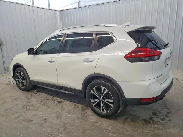 JN8AT2MT6LW014714 2020 NISSAN ROGUE - Image 2
