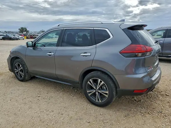 JN8AT2MT6LW034817 2020 NISSAN ROGUE - Image 2
