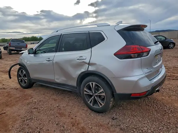 JN8AT2MT6LW036633 2020 NISSAN ROGUE - Image 2