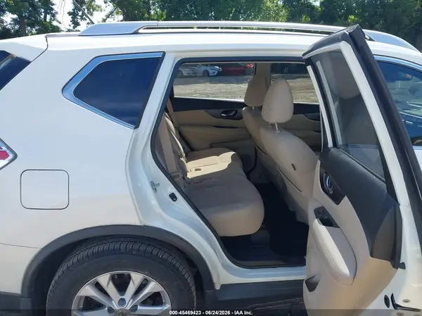 JN8AT2MT7GW005526 2016 NISSAN ROGUE - Image 8