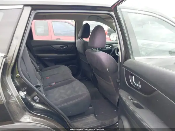 JN8AT2MT7GW008667 2016 NISSAN ROGUE - Image 8