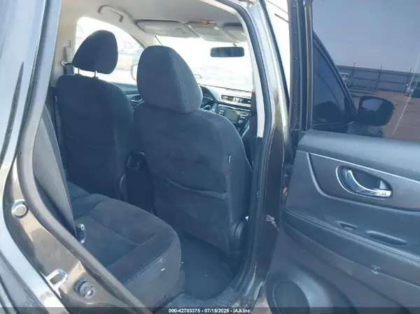JN8AT2MT7GW025694 2016 NISSAN ROGUE - Image 8