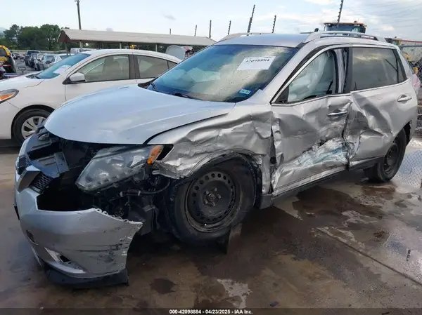 JN8AT2MT7GW028885 2016 NISSAN ROGUE - Image 2