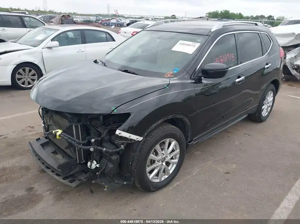 JN8AT2MT7HW130771 2017 NISSAN ROGUE - Image 2