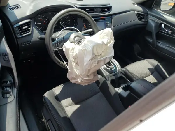 JN8AT2MT7HW133105 2017 NISSAN ROGUE - Image 8
