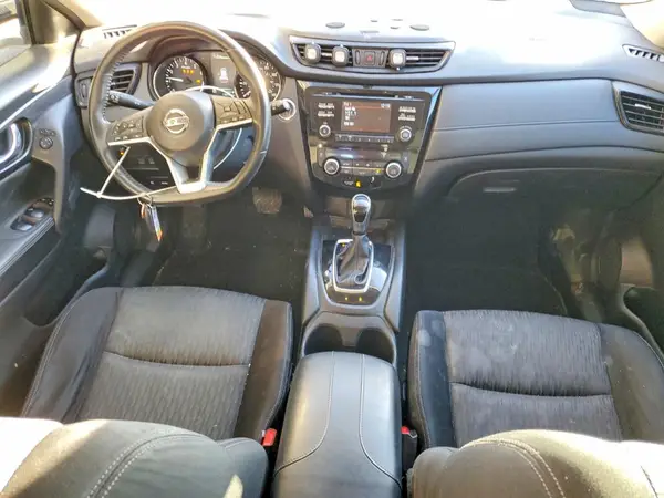 JN8AT2MT7HW133797 2017 NISSAN ROGUE - Image 8