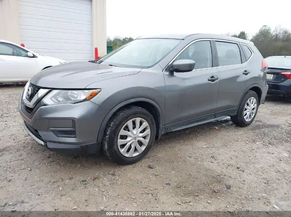 JN8AT2MT7HW134190 2017 NISSAN ROGUE - Image 2
